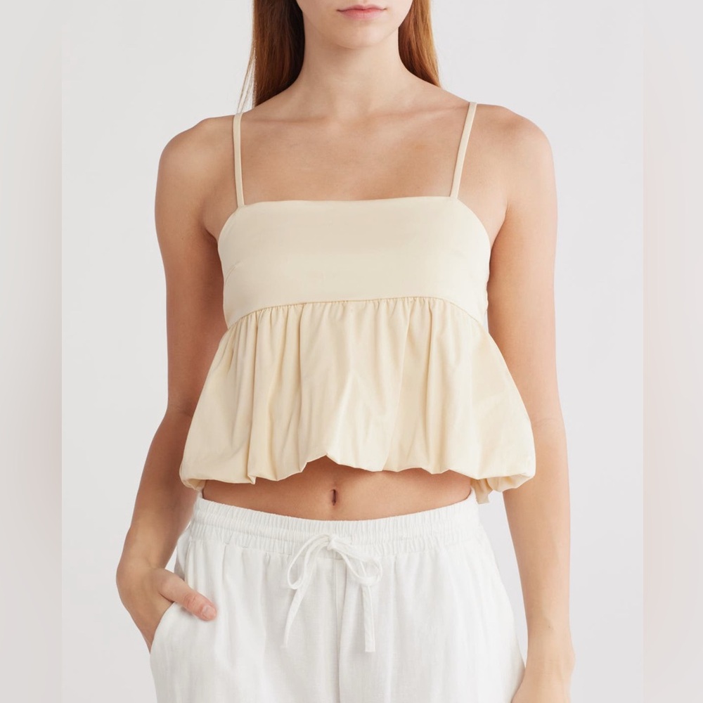 Abound Bubble Peplum Crop Top. Size M